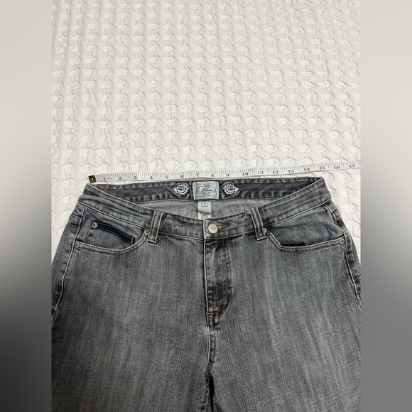 White House Black Market Grey Floral Embroidery Jeans - Picture 7 of 9